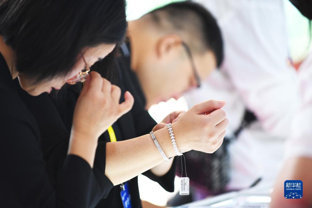 亿乐棋牌赚钱